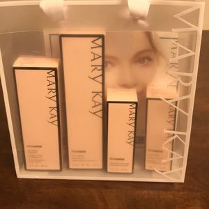 Mary Kay Timewise Miracle Set Combo to Oily